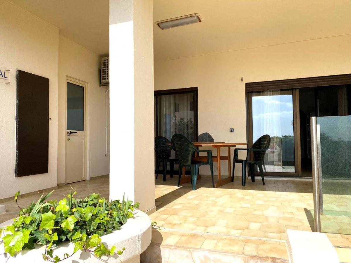 Apartamento Na Praia Dona Ana - Iberラゴス エクステリア 写真